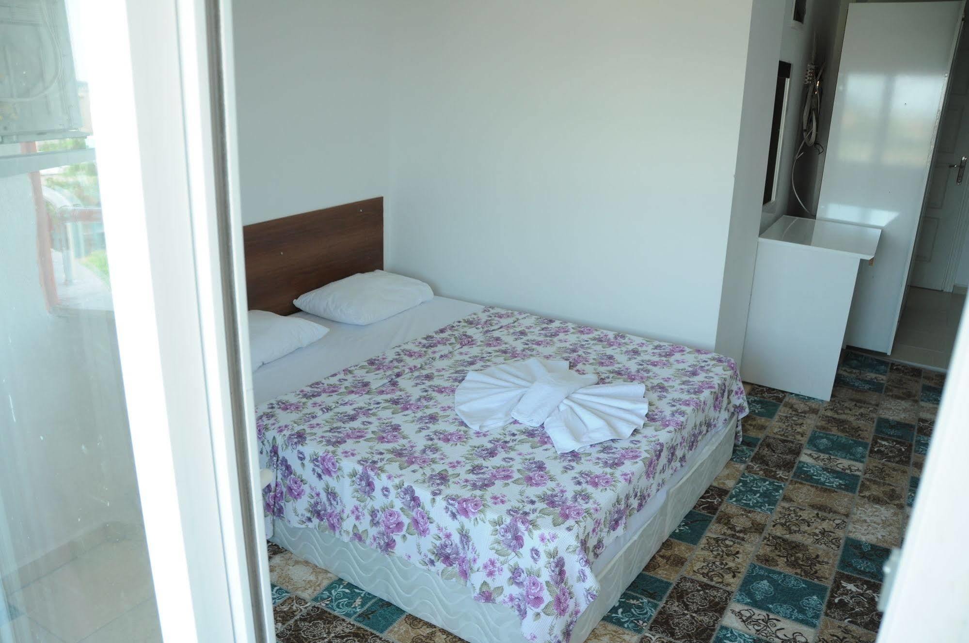 Demirci Hotel Antalya Bagian luar foto