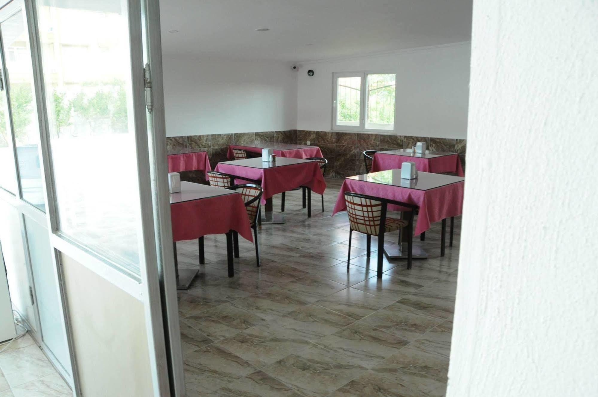 Demirci Hotel Antalya Bagian luar foto